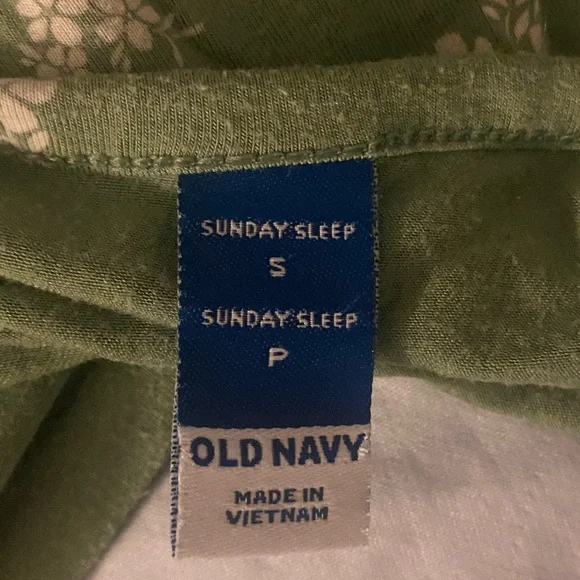 Old Navy Fitted Green Camisole Top - Picture 3 of 3